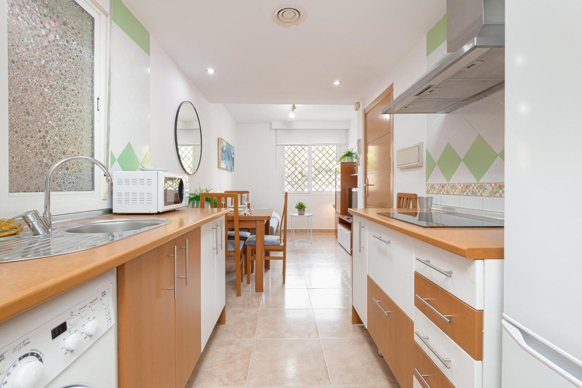 C55 Cosy Apartment Close To The Beach Малага Екстериор снимка