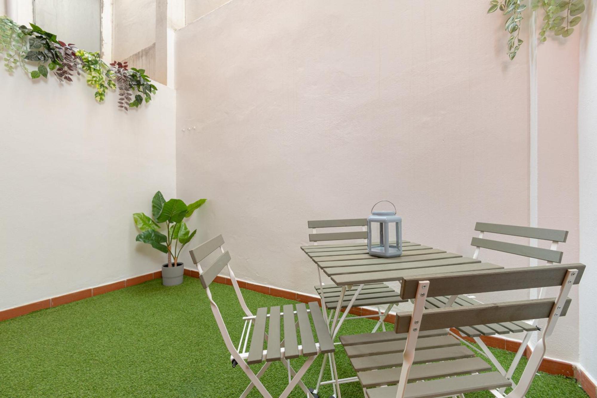 C55 Cosy Apartment Close To The Beach Малага Екстериор снимка