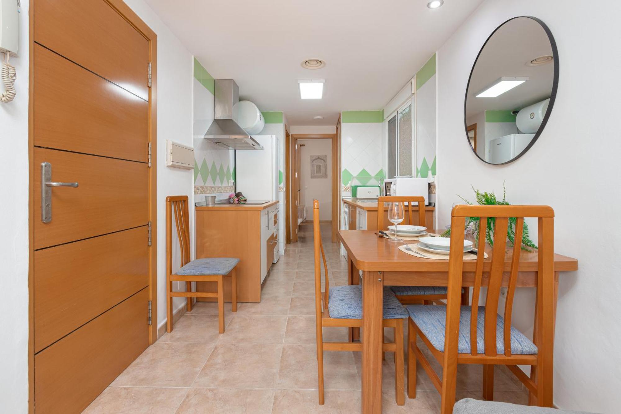 C55 Cosy Apartment Close To The Beach Малага Екстериор снимка